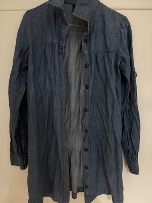 Denim shirt like new, size S, blue