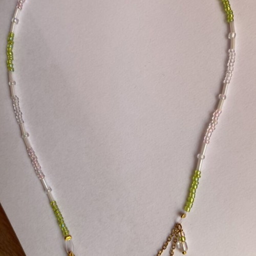 Handmade necklace in green and white inspired by Barbie Fairytopia