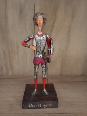 Don Quixote decorative figurine like new, 15cm