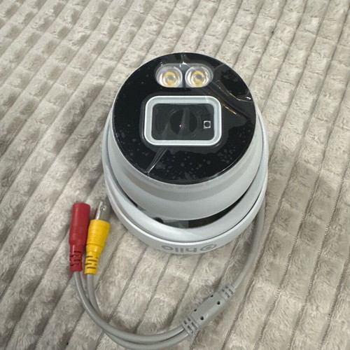 CCTV set new with 4 cameras and recorder without hard drive