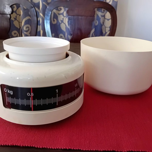 Vintage analog kitchen scale like new, 2 kg capacity