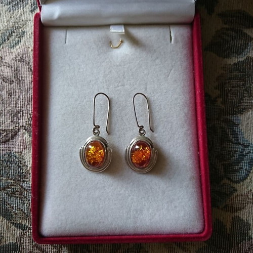 Silver earrings classic style with natural Baltic amber like new