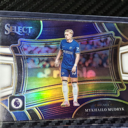 2023-24 Panini Select Premier League Mykhailo Mudryk Silver Prizm Field Level card Chelsea