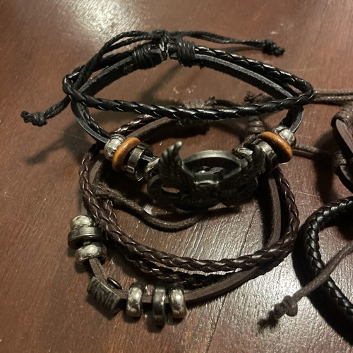 Set of 4 men's unisex bracelets casual boho style used