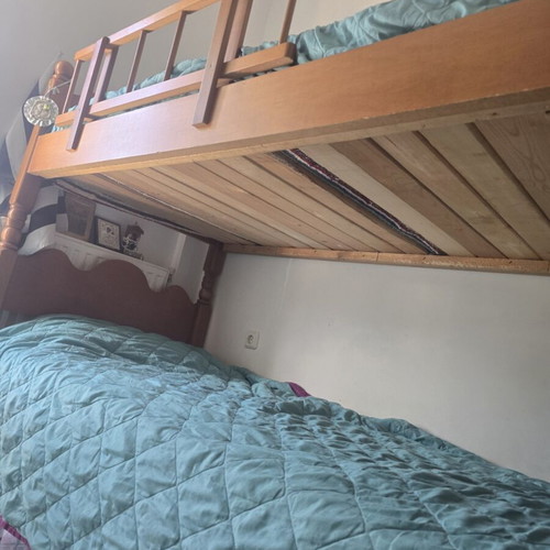 Wooden bunk bed with 2 mattresses like new
