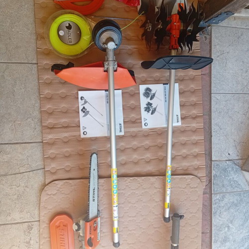Stihl Kombi KM 90 R professional set like new with 3 attachments and accessories