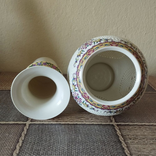 Handmade Chinese porcelain vase, flawless, 2-piece set
