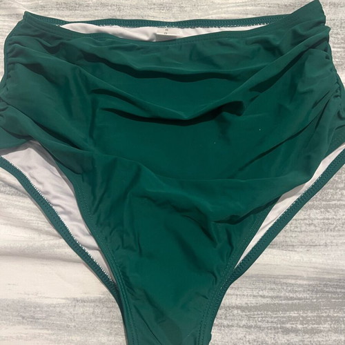 Amaggigo two-piece swimsuit new, high waisted, halter green