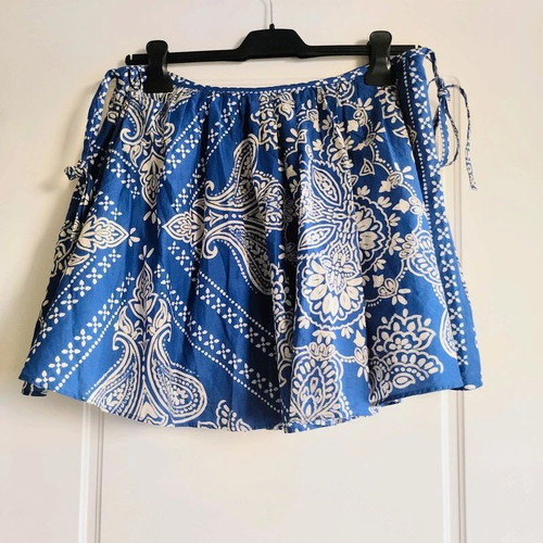 H&M mini skirt paisley boho circle skirt new, size L, blue and white