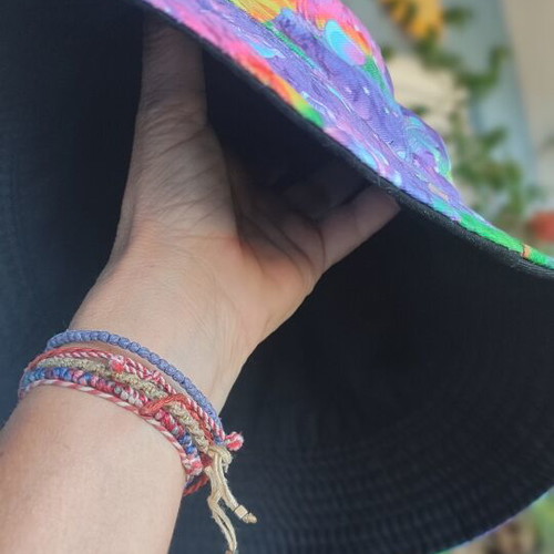 Tie-Dye Psychedelic Mushroom Bucket Hat reversible, like new