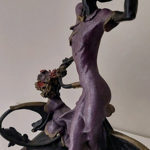 Decorative Cyclist sculpture like new, vintage, 40 cm height, wooden base