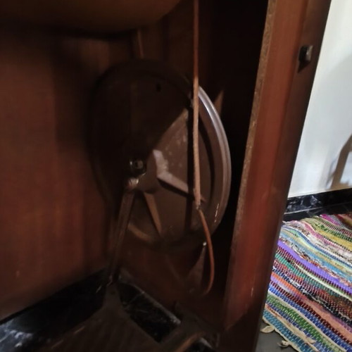 Singer sewing machine used, fully functional
