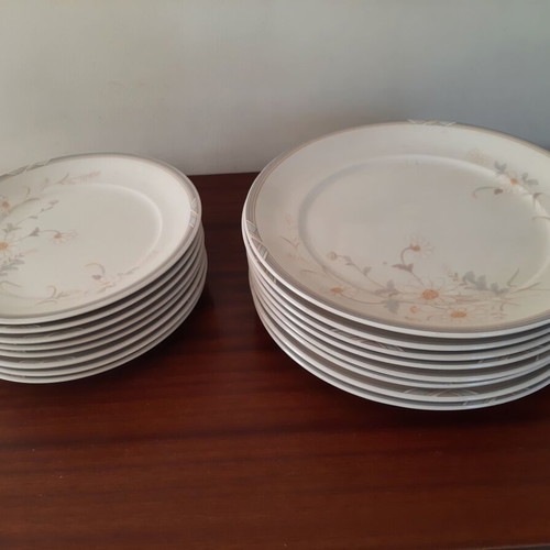 Keltcraft Ireland Serving Set 43 Pieces Like New