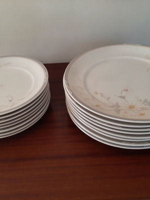 Keltcraft Ireland Serving Set 43 Pieces Like New