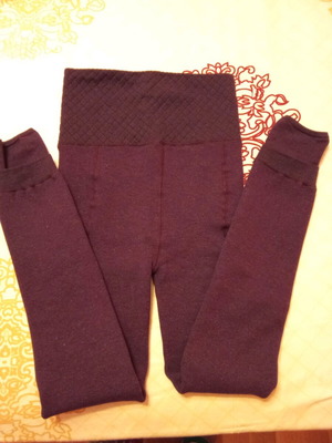 Dark purple medium leggings like new with velvet lining