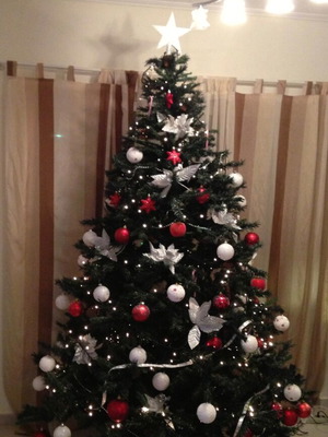 Χριστουγεννιάτικο δέντρο 220 εκ σαν καινούργιο