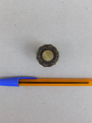 Bronze embossed knob diameter 2.7 cm
