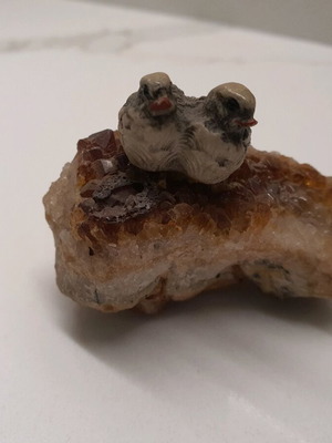 Decorative crystal with 2 birds like new