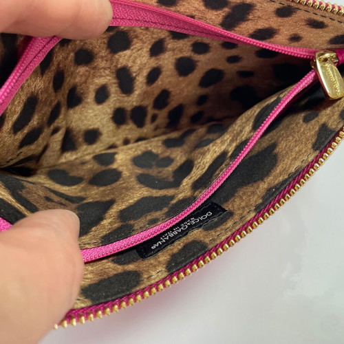 Dolce & Gabbana leather clutch like new, pink