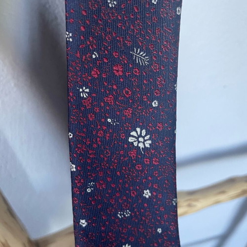 H&M tie new, never used