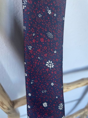 H&M tie new, never used