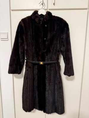 SAGA MINK палто като ново, кафяво