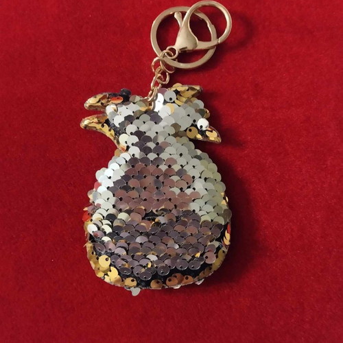 Pineapple keychain with sequins like new, gold and silver