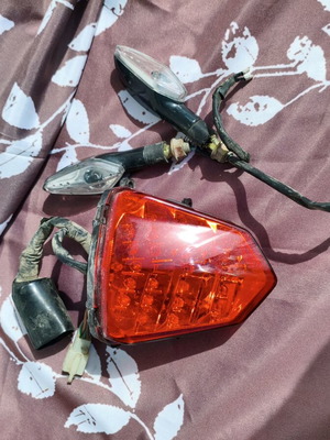 Sym VF 185 rear light with indicator like new