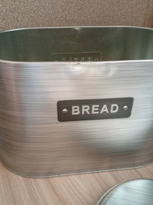 Bread box like new