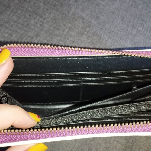 Wallet new with pink, gray and white colors