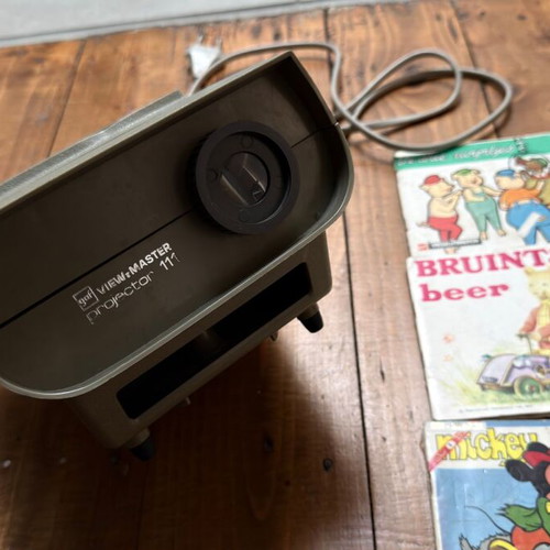 View-Master Projector 71 with 11 original reels, vintage