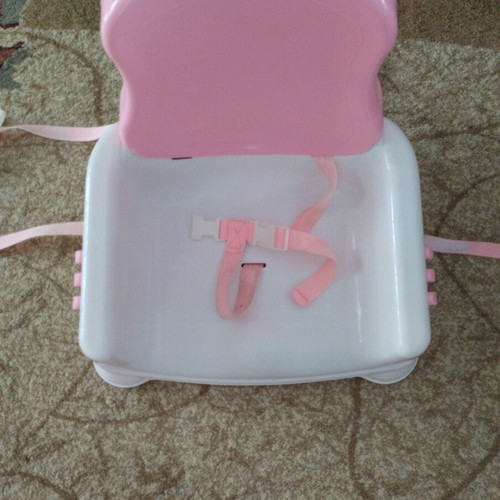 Portable Baby Feeding Seat used