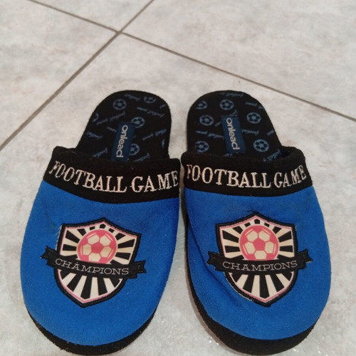 Children's slippers size 32, blue