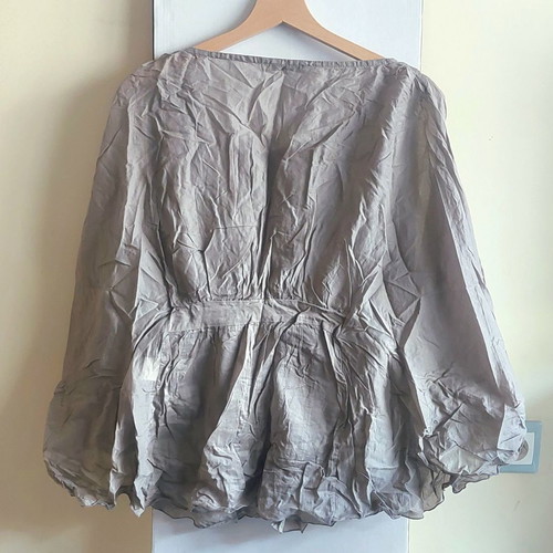 Lynne beige blouse, size Small / Medium