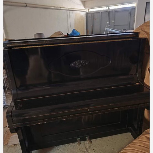 Austrian piano 1920, refurbished, fully renovated, good sound
