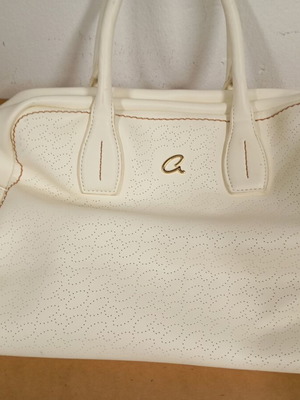 Ladies hand carry bag