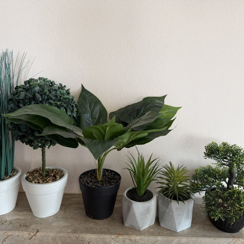 JYSK set of 6 artificial plants with pots