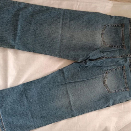 Re&X Capri Jeans like new with rhinestones, size L/XL, blue
