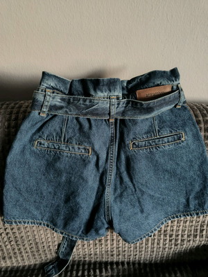 Attrattivo women's denim shorts new, size XS, blue