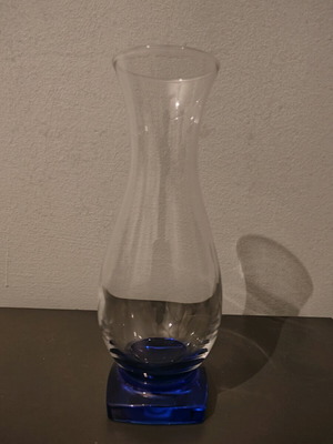 Vintage vase small with blue base Bormioli Rocco like new