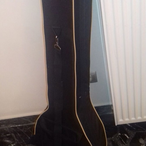 Bouzouki trichordo Matsikas like new with case and footrest