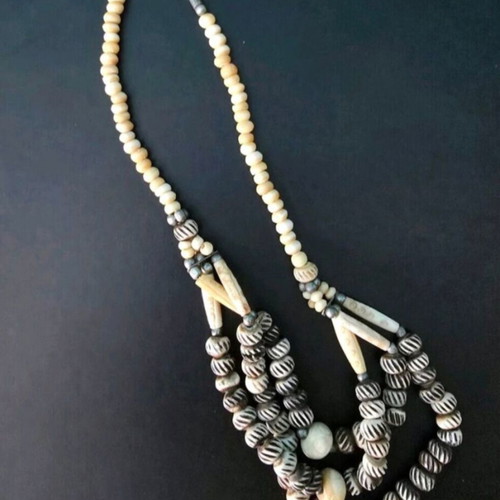 Women's necklace with bone beads new, black and beige