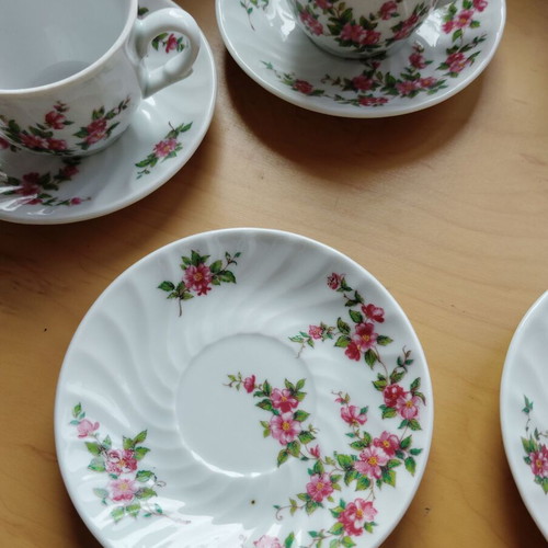 Bulgarian coffee set used from the 1980s with 5 cups and 5 saucers