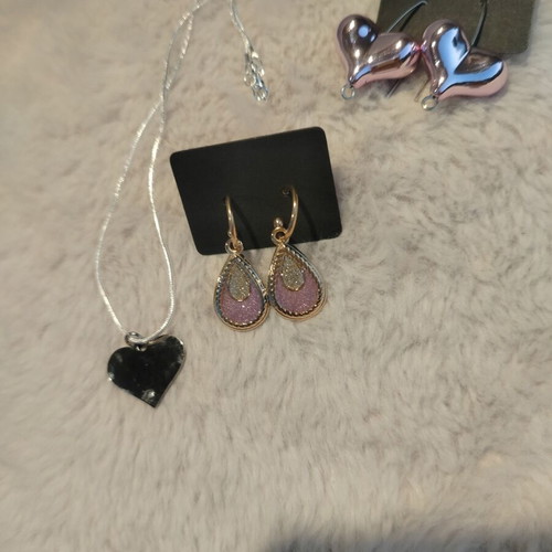 Mystery Summer Box 7 Earrings with Pink Glitter Drops and Steel Hearts