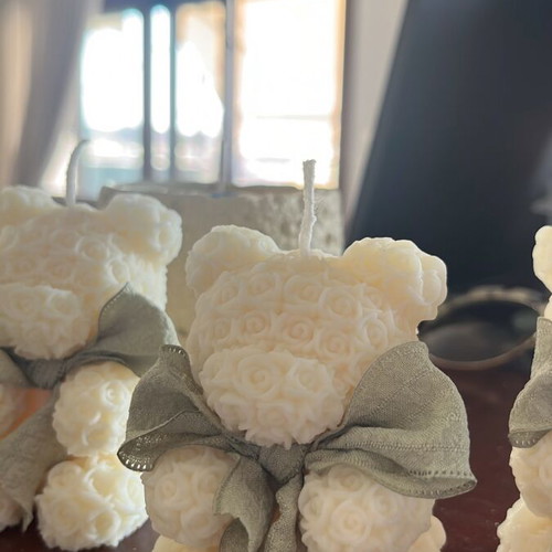 Aromatic candles made of soy or rapeseed wax, made to order