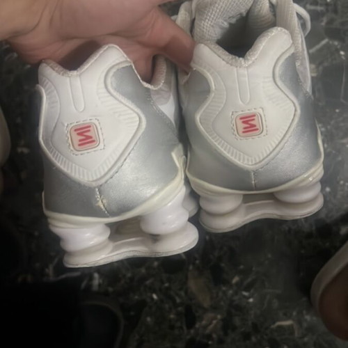 Nike Shox athletic shoes size 42 like new, white