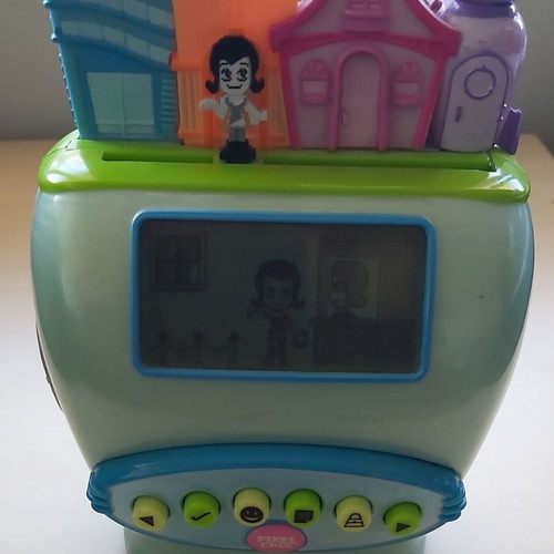 Pixel Chix Fab Life City Mattel 2008 used