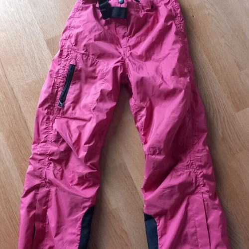 Ski suit 8-10 years like new, jacket, salopettes, thermals, hat