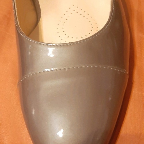 Premiere gray slingback pumps size 40 like new