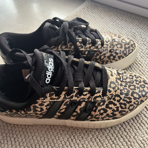 Adidas sneakers leopard print used, size 37